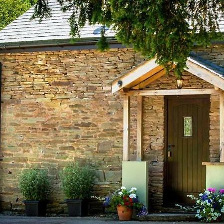 River Cottage@Cwm Mill - Riverside Family Holidays In The Black Mountains Херфорд Екстериор снимка