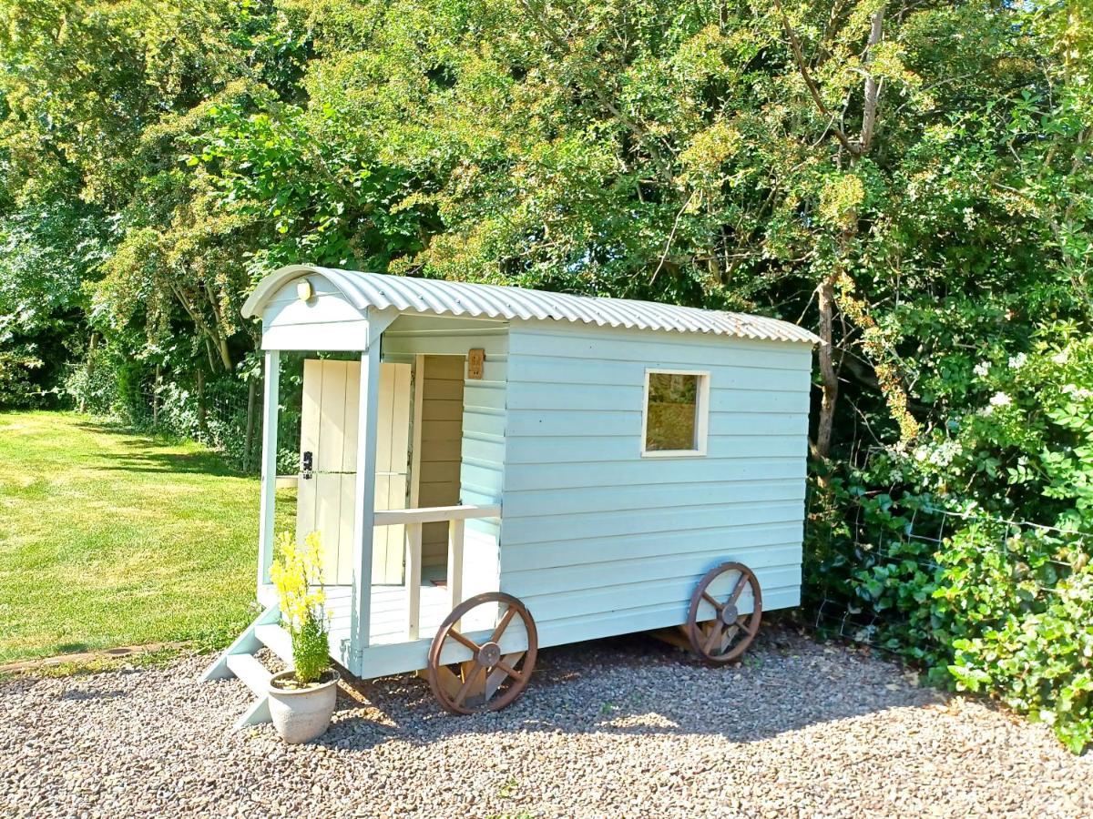 River Cottage@Cwm Mill - Riverside Family Holidays In The Black Mountains Херфорд Екстериор снимка