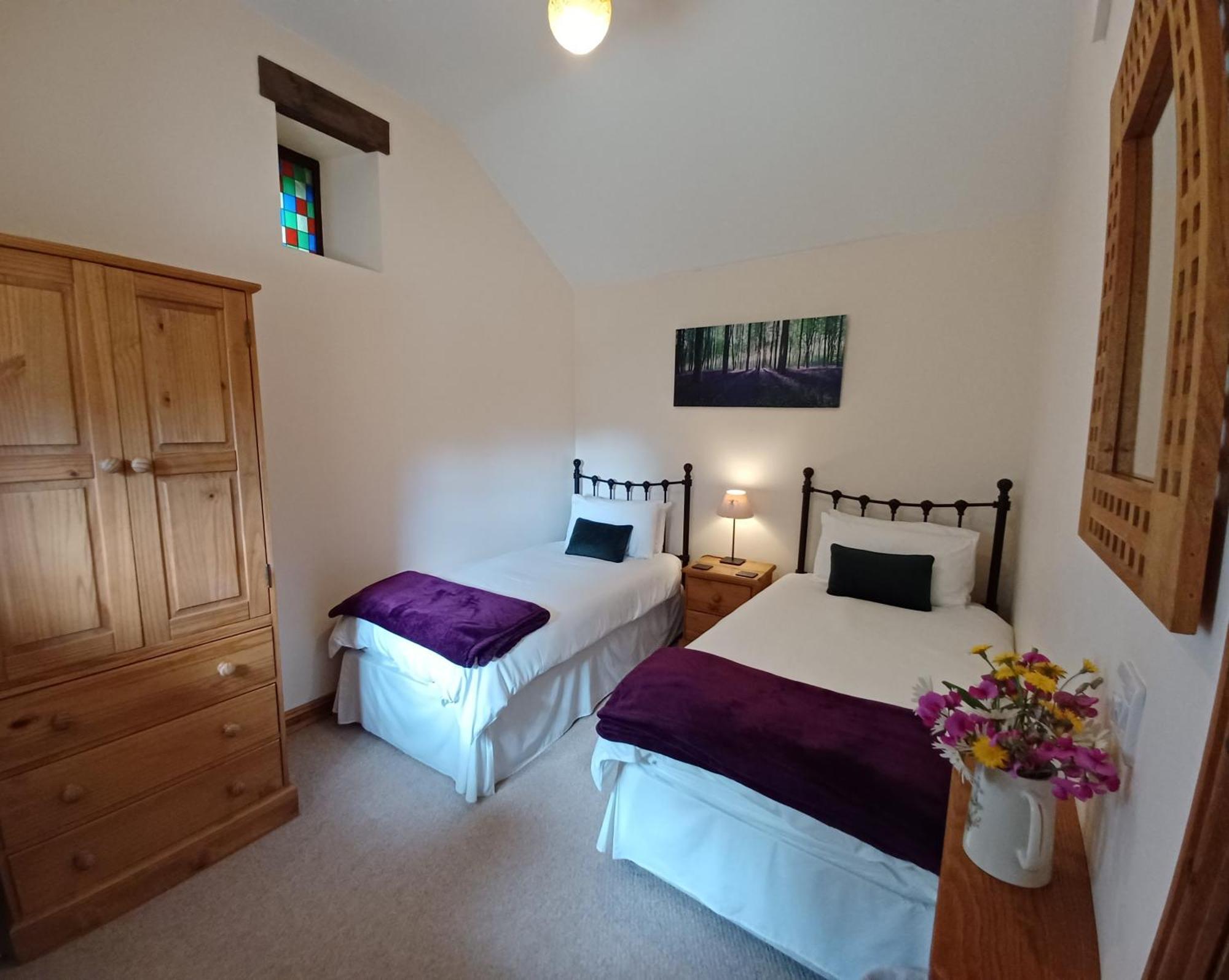 River Cottage@Cwm Mill - Riverside Family Holidays In The Black Mountains Херфорд Екстериор снимка